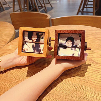 Mechanical Hand-Crank Dynamic Photo Album Photo Luminous Music Box Solid Wood Handmade Creative Custom Anniversary Gift