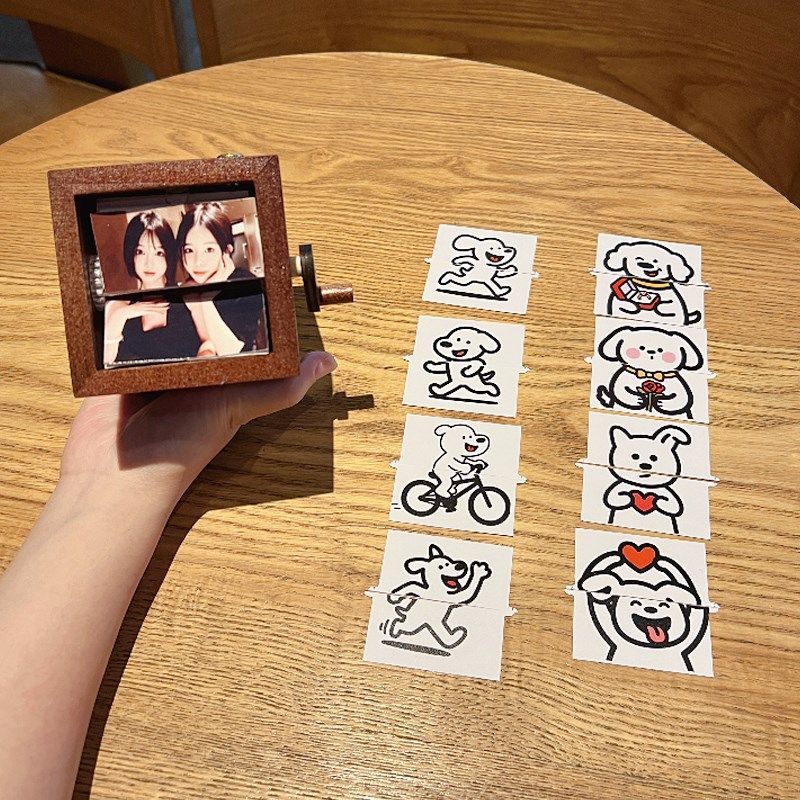 Mechanical Hand-Crank Dynamic Photo Album Photo Luminous Music Box Solid Wood Handmade Creative Custom Anniversary Gift