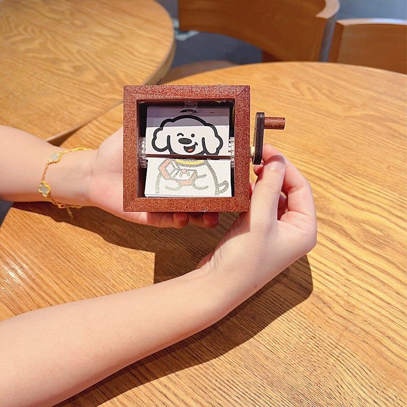 Mechanical Hand-Crank Dynamic Photo Album Photo Luminous Music Box Solid Wood Handmade Creative Custom Anniversary Gift